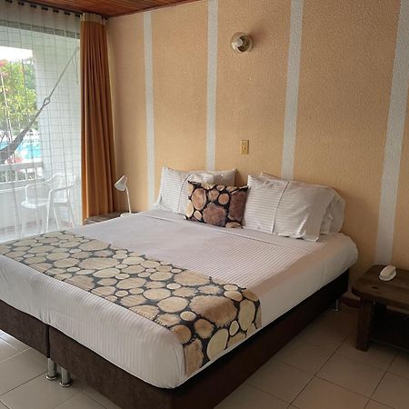 Hotel Hacienda El Diamante Villeta Esterno foto