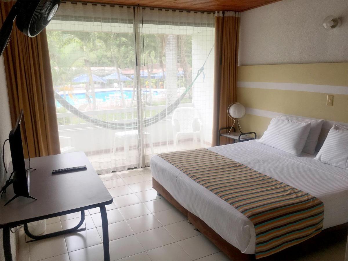 Hotel Hacienda El Diamante Villeta Esterno foto