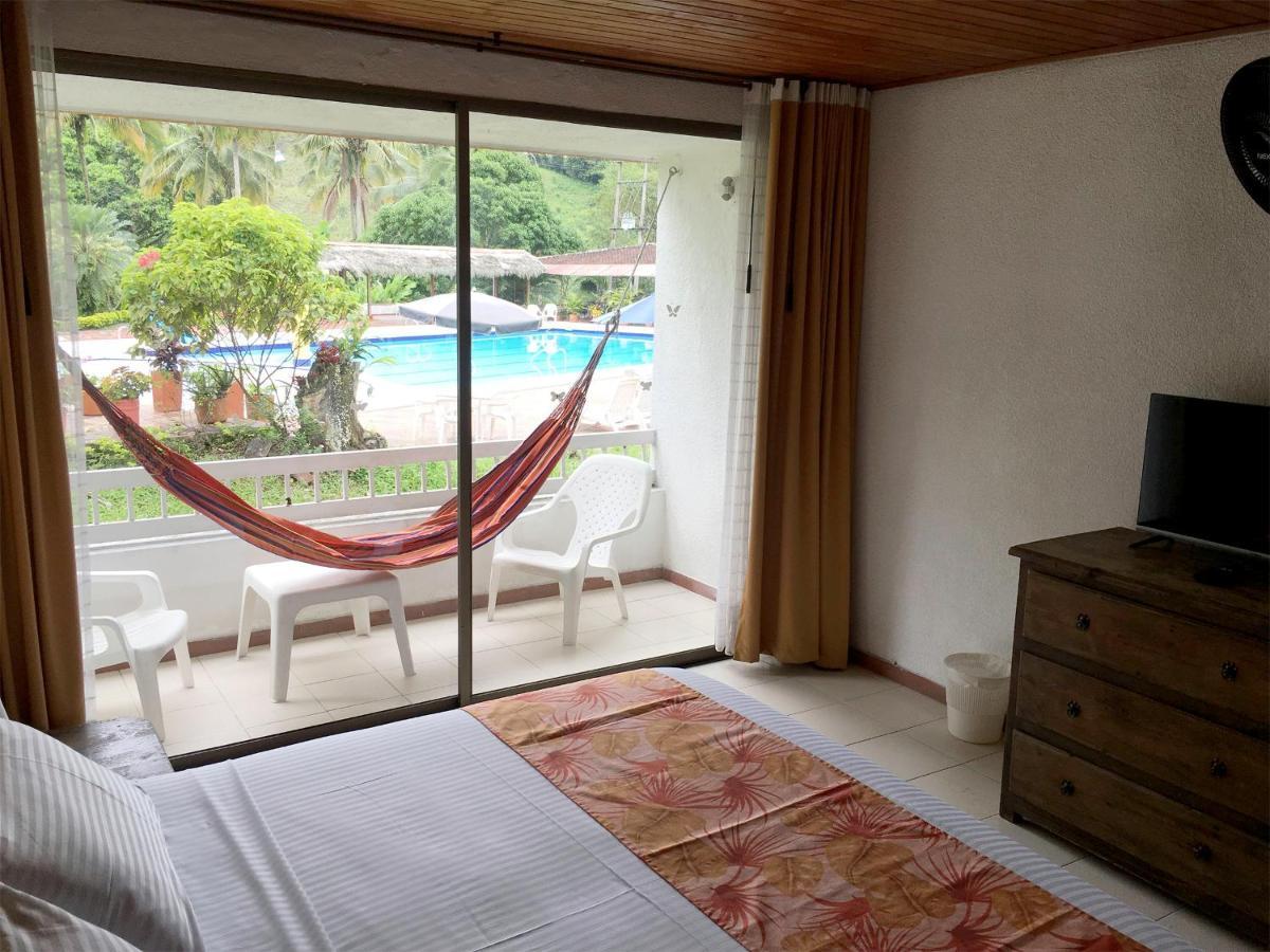 Hotel Hacienda El Diamante Villeta Esterno foto