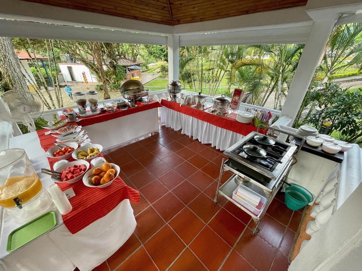 Hotel Hacienda El Diamante Villeta Esterno foto