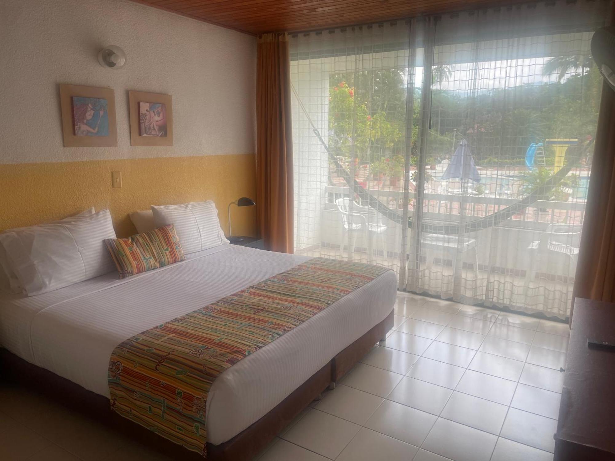 Hotel Hacienda El Diamante Villeta Esterno foto