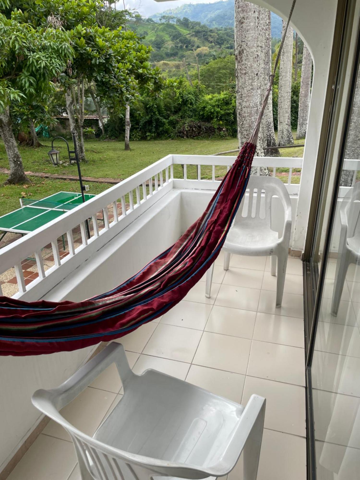 Hotel Hacienda El Diamante Villeta Esterno foto