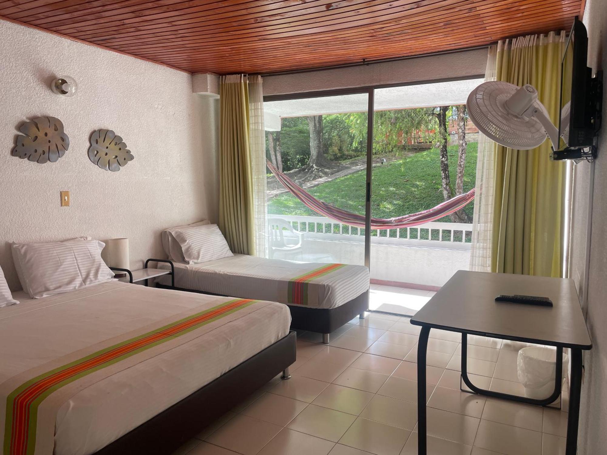 Hotel Hacienda El Diamante Villeta Esterno foto