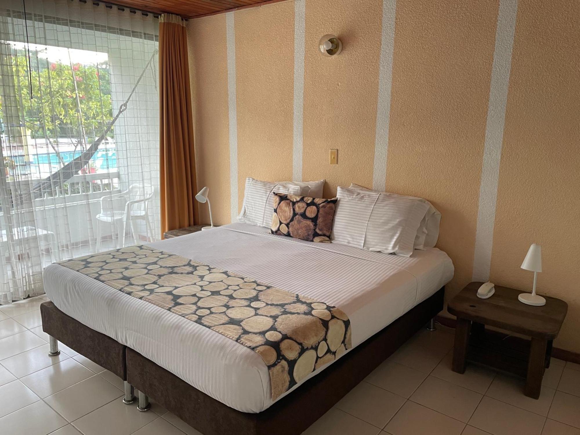 Hotel Hacienda El Diamante Villeta Esterno foto