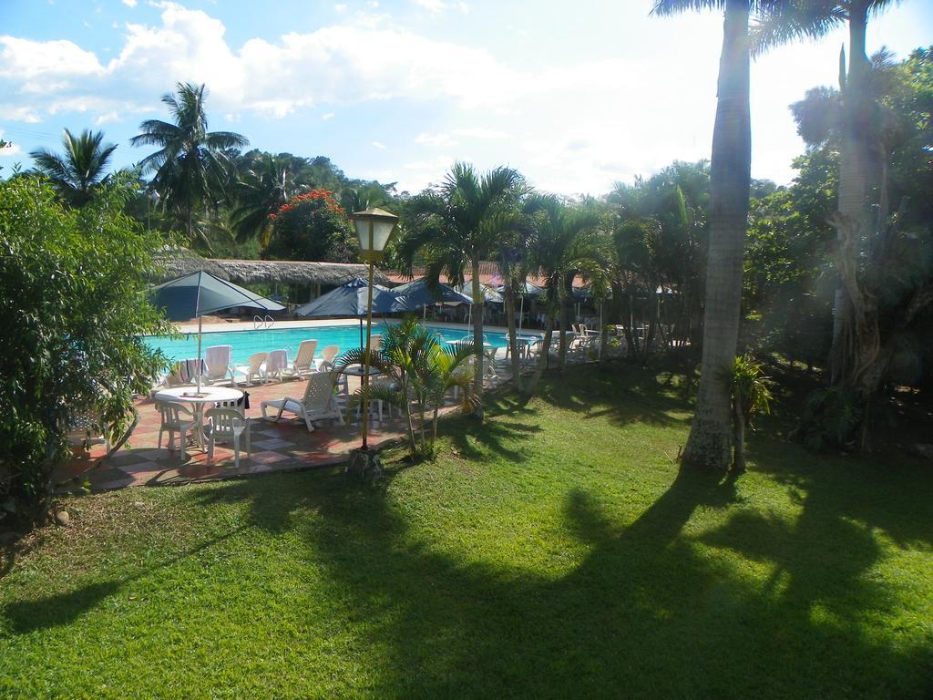 Hotel Hacienda El Diamante Villeta Esterno foto
