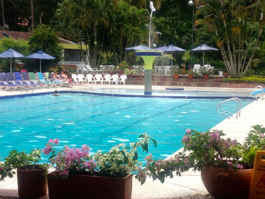 Hotel Hacienda El Diamante Villeta Esterno foto