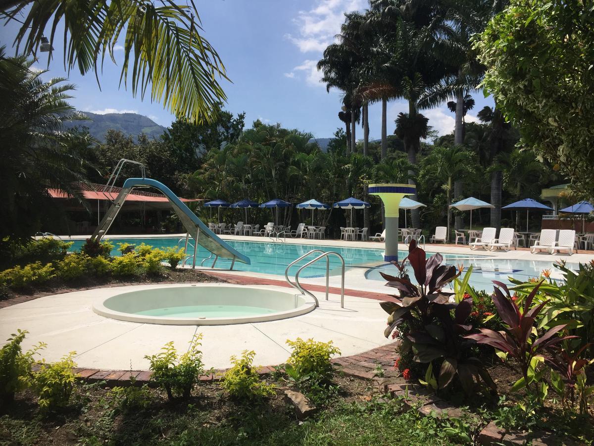 Hotel Hacienda El Diamante Villeta Esterno foto