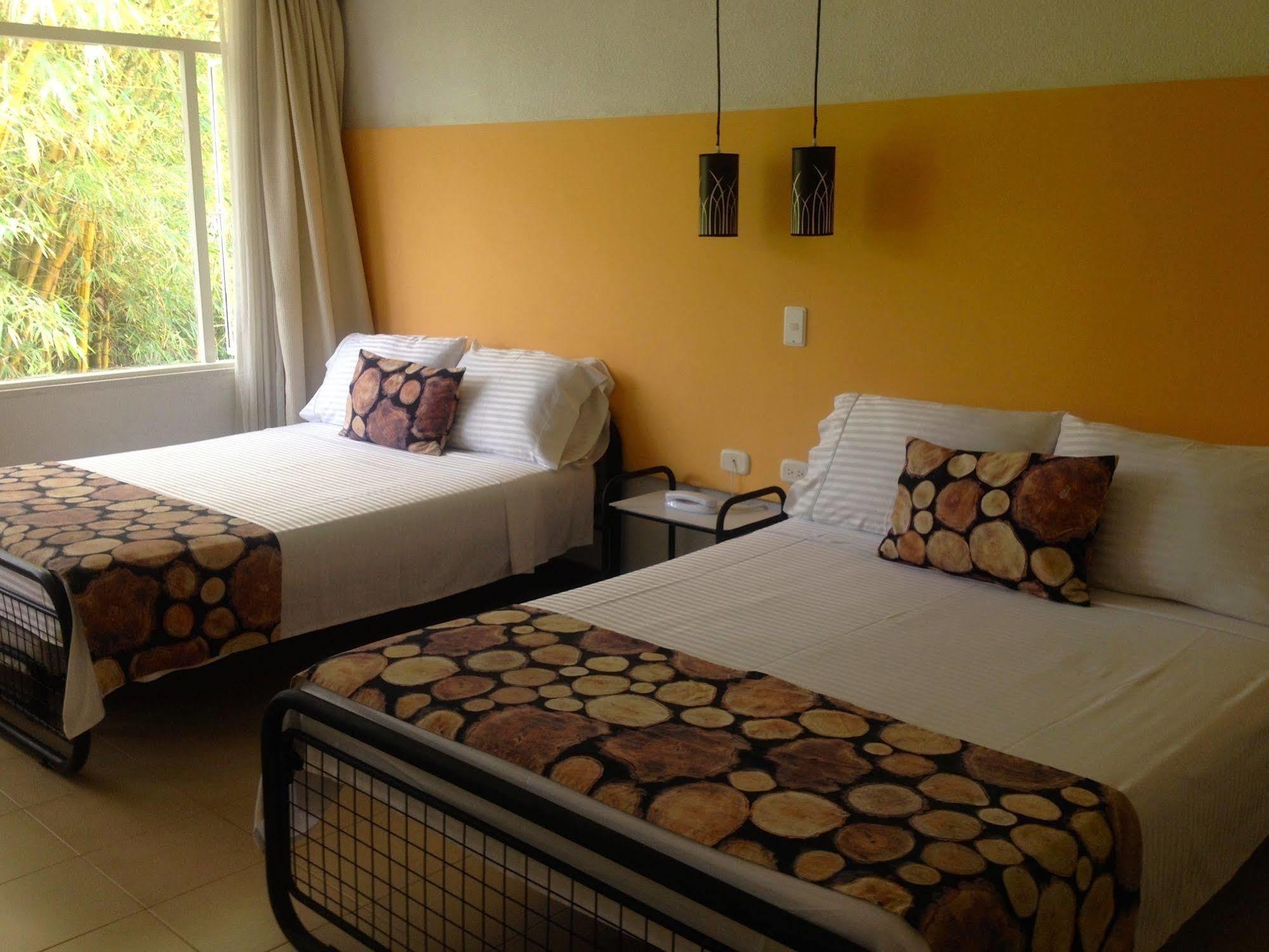 Hotel Hacienda El Diamante Villeta Esterno foto