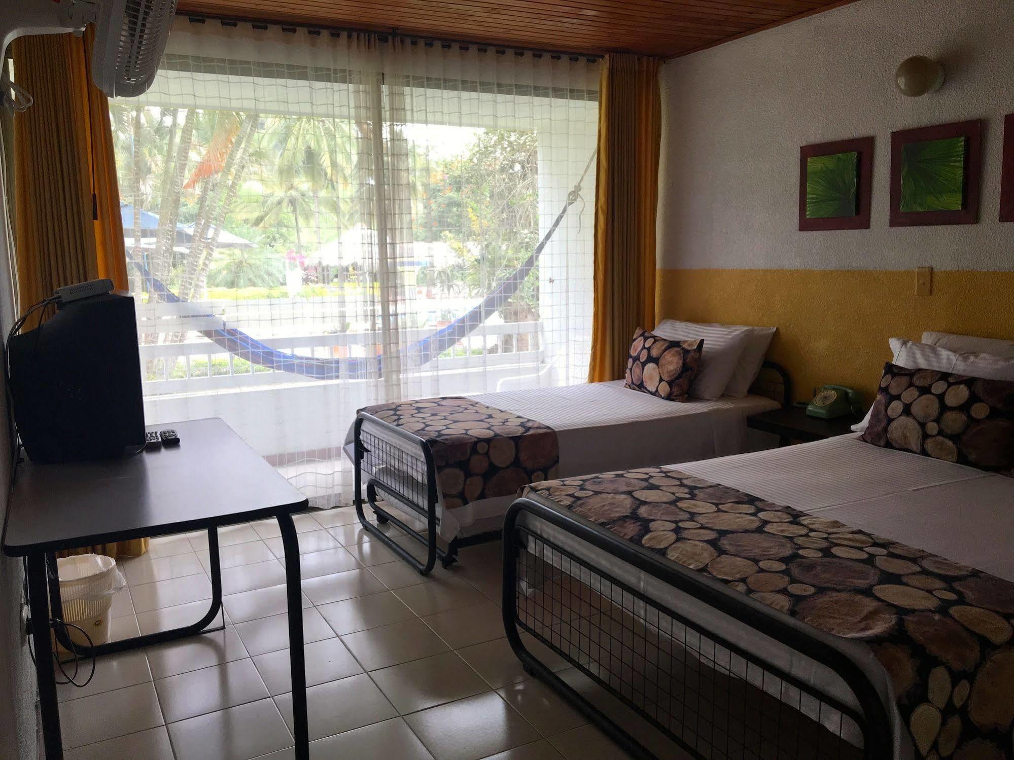 Hotel Hacienda El Diamante Villeta Esterno foto