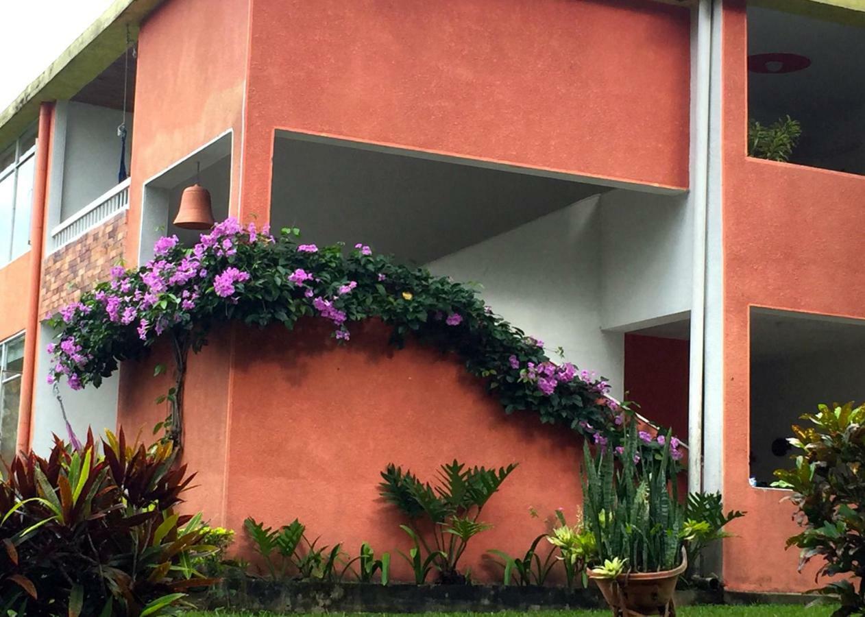 Hotel Hacienda El Diamante Villeta Esterno foto