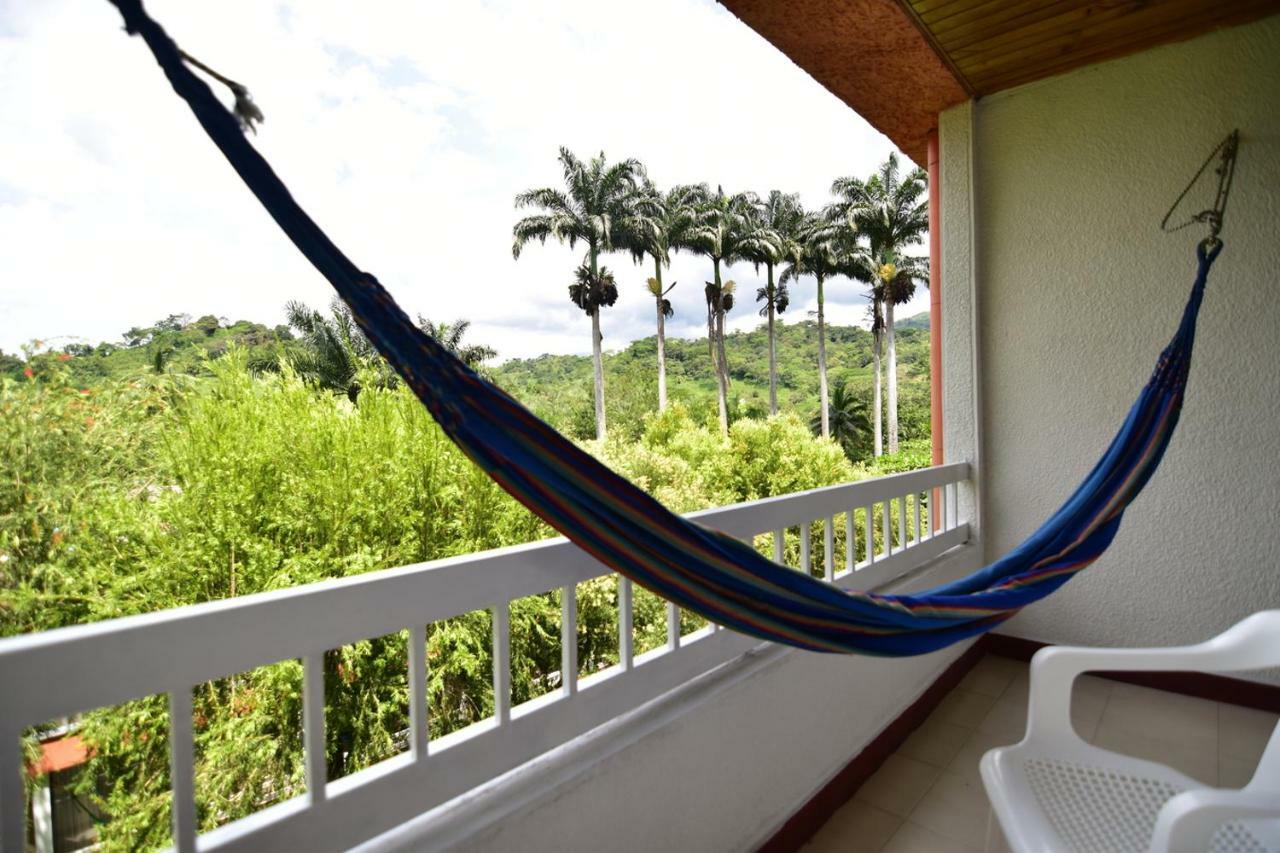 Hotel Hacienda El Diamante Villeta Esterno foto